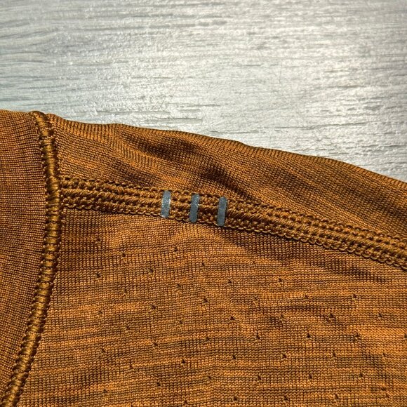Lululemon Men's Metal Vent Breathe Short Sleeve - Orange/Brown - Picture 4 of 8